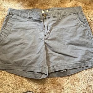Old navy gray shorts woman’s 14